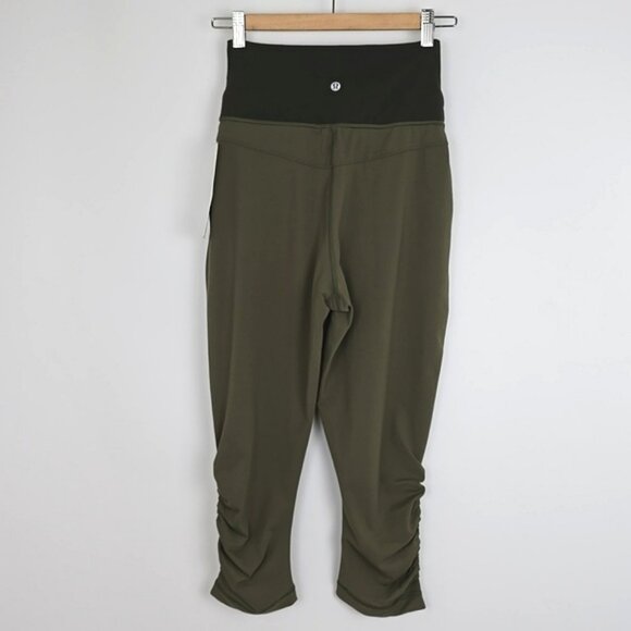 Lululemon Sunset Salutation Crop Pant Fatigue Green Black Relaxed Stretch Size 4 - Picture 3 of 16
